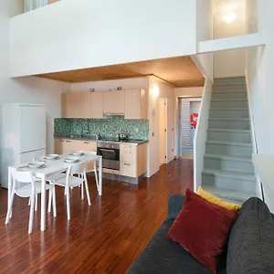 White And Brown Exclusive Loft With Terrace - Free Parking - M2 Station , Milano Italia